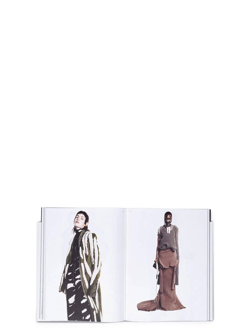 BK02CLEVITT_100 | BOOK - RIZZOLI MORE RICK-LEVITT - Image 5