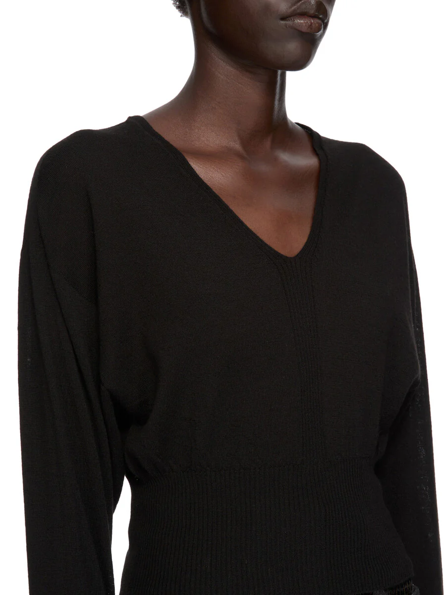 RP01F6665_M_09 | V CROPPED TOP - Image 4